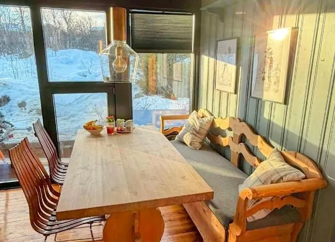 6 Bed Traditional Mountain In Geilo - Close To Skiing And Hiking