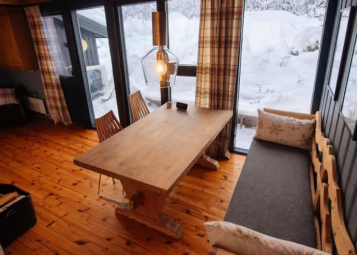 6 Bed Traditional Mountain In Geilo - Close To Skiing And Hiking