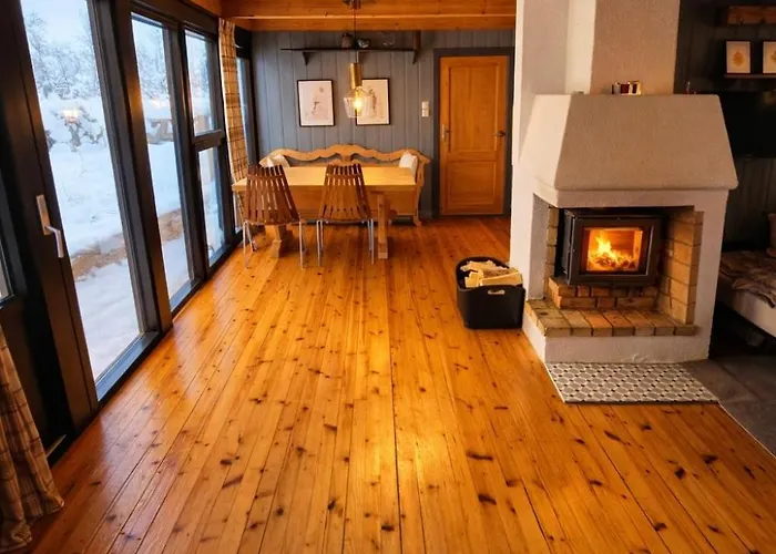 6 Bed Traditional Mountain In Geilo - Close To Skiing And Hiking *